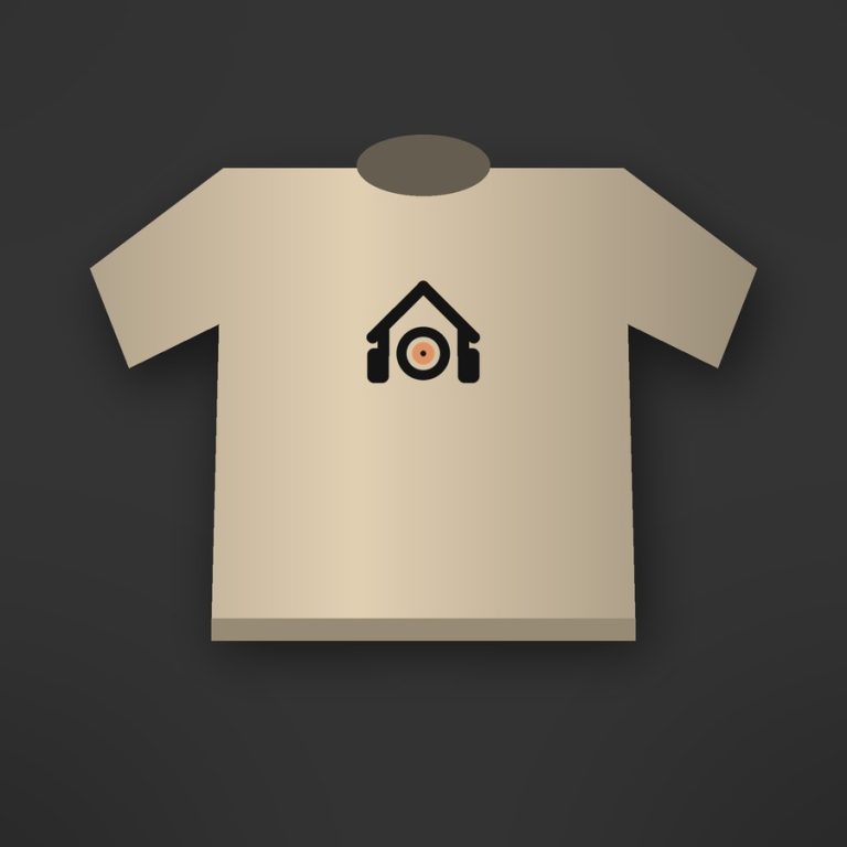 crowd-tee-sand